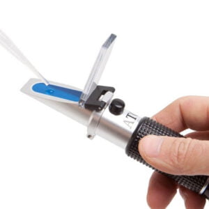 Refraktometar sa setom za kalibraciju